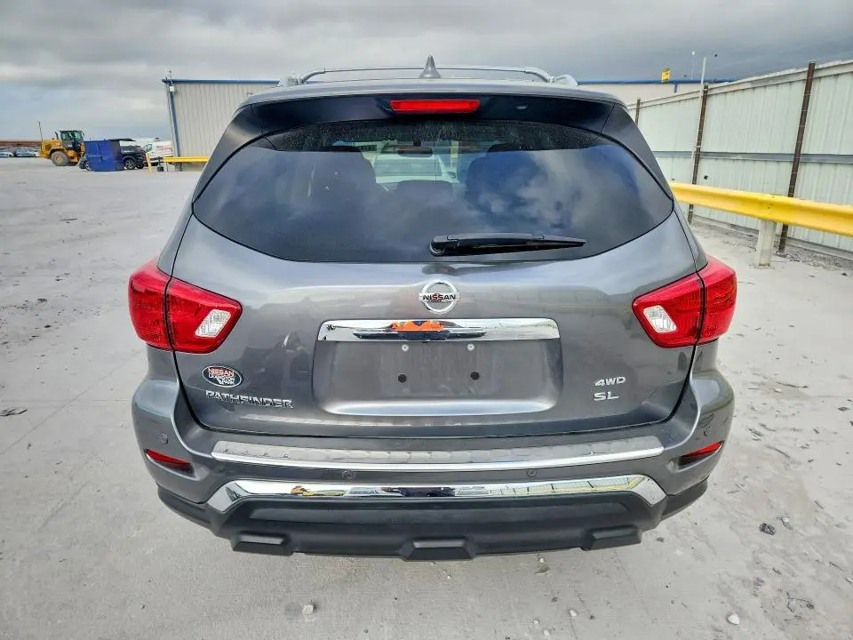 2020 NISSAN PATHFINDER SL  