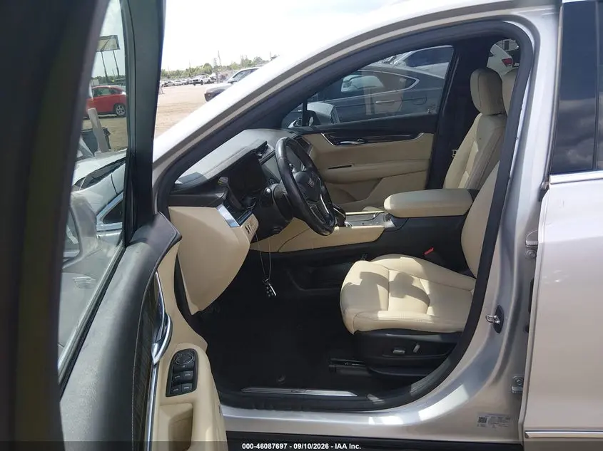 2019 CADILLAC XT5 STANDARD