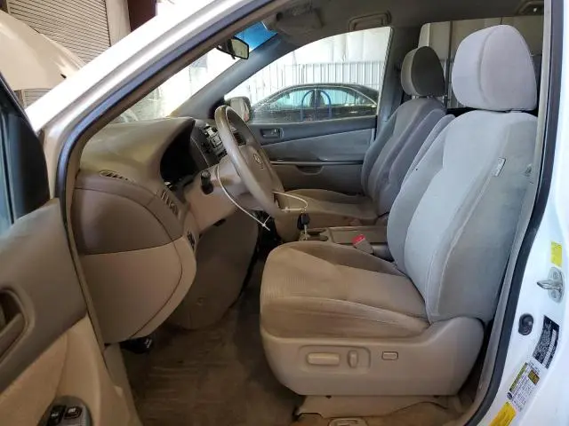 2010 TOYOTA SIENNA CE  