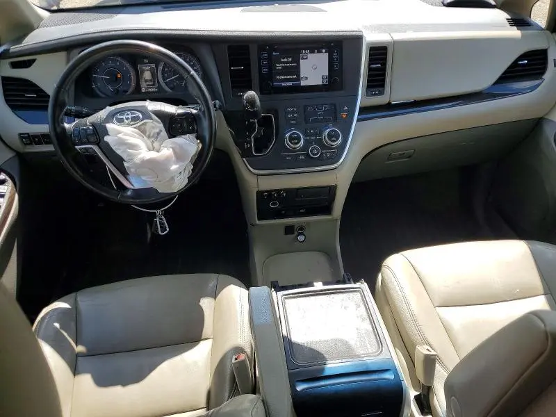 2015 TOYOTA SIENNA XLE PREMIUM 8-PASSENGER  