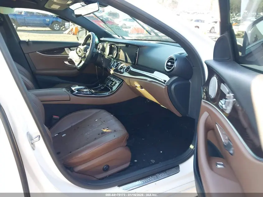 2017 MERCEDES-BENZ E 300  