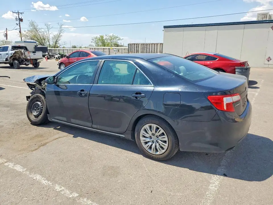 2013 TOYOTA CAMRY LE  
