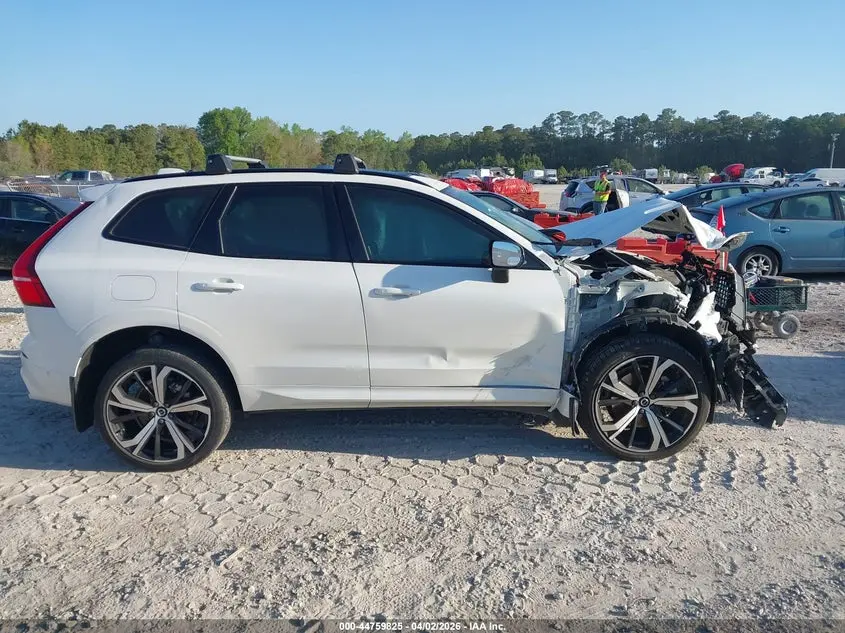 2022 VOLVO XC60 RECHARGE PLUG-IN HYBRID T8 R-DESIGN EXTENDED RANGE
