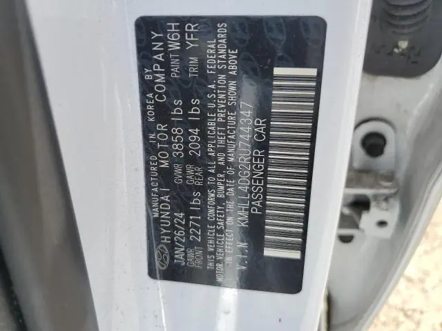 2024 HYUNDAI ELANTRA SE  