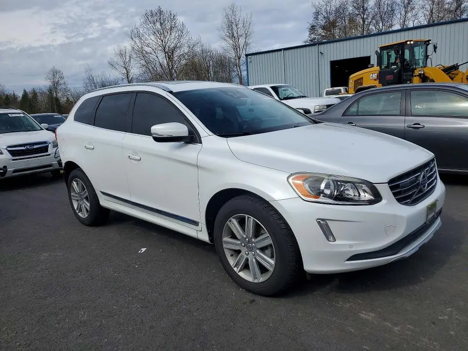 2017 VOLVO XC60 T5 INSCRIPTION  