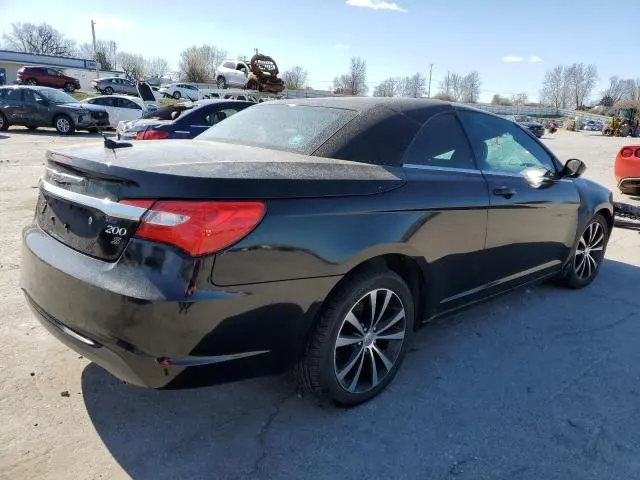 2011 CHRYSLER 200 S  