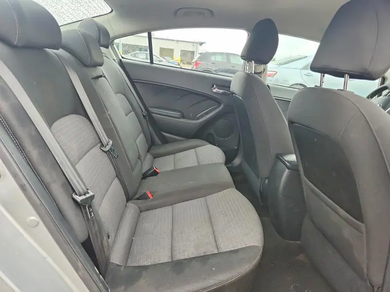 2016 KIA FORTE LX  