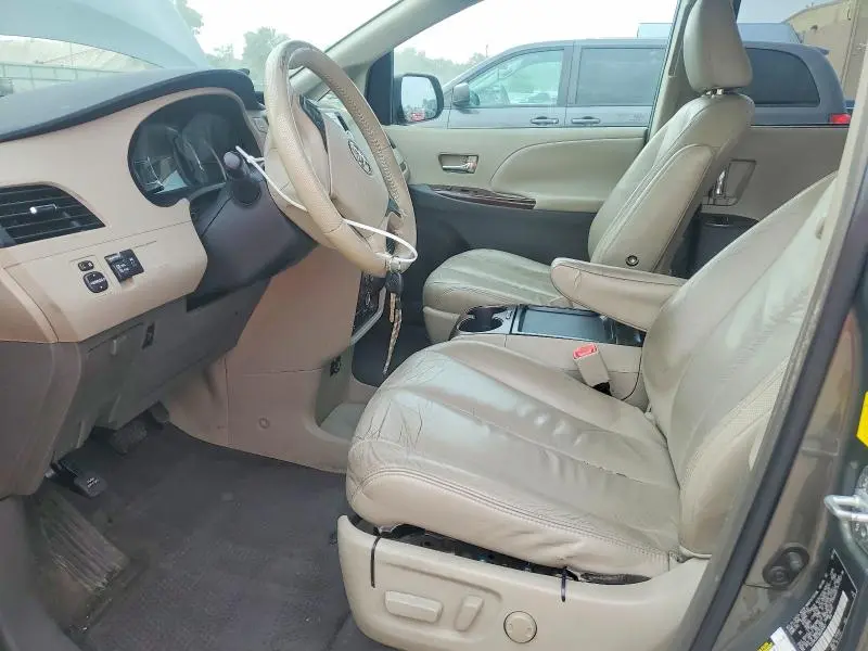 2011 TOYOTA SIENNA XLE 8-PASSENGER  