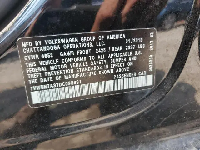 2013 VOLKSWAGEN PASSAT SE  