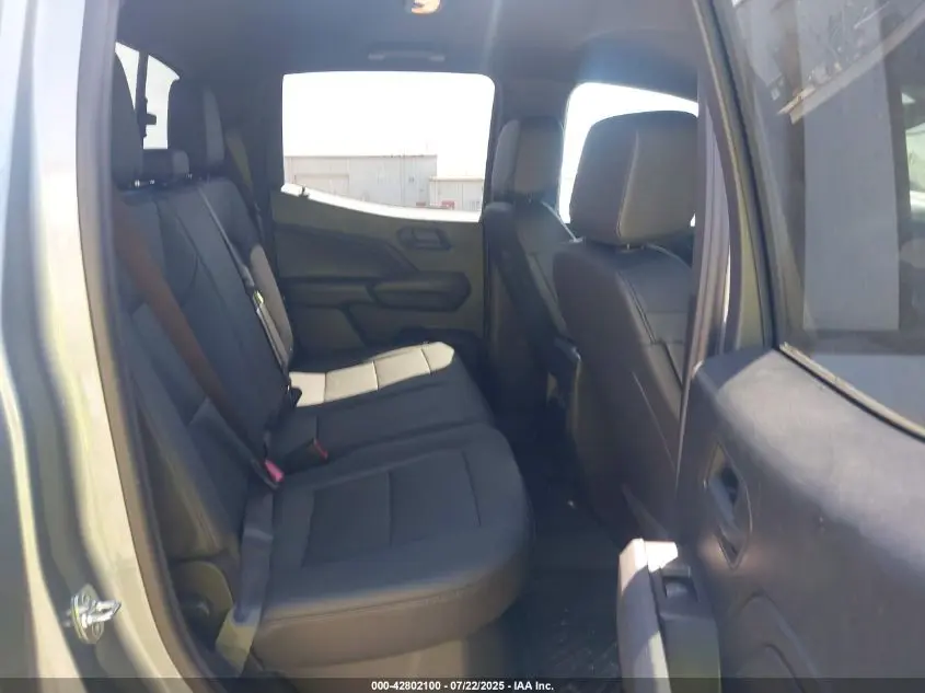 2025 CHEVROLET COLORADO 4WD WT