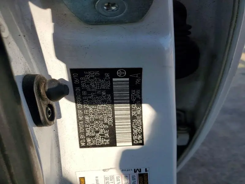 2010 TOYOTA COROLLA LE  