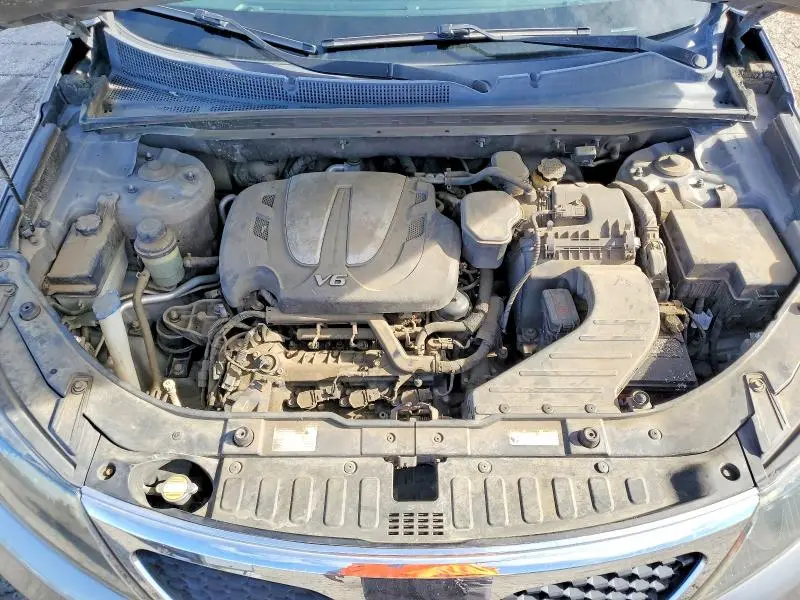 2011 KIA SORENTO BASE  