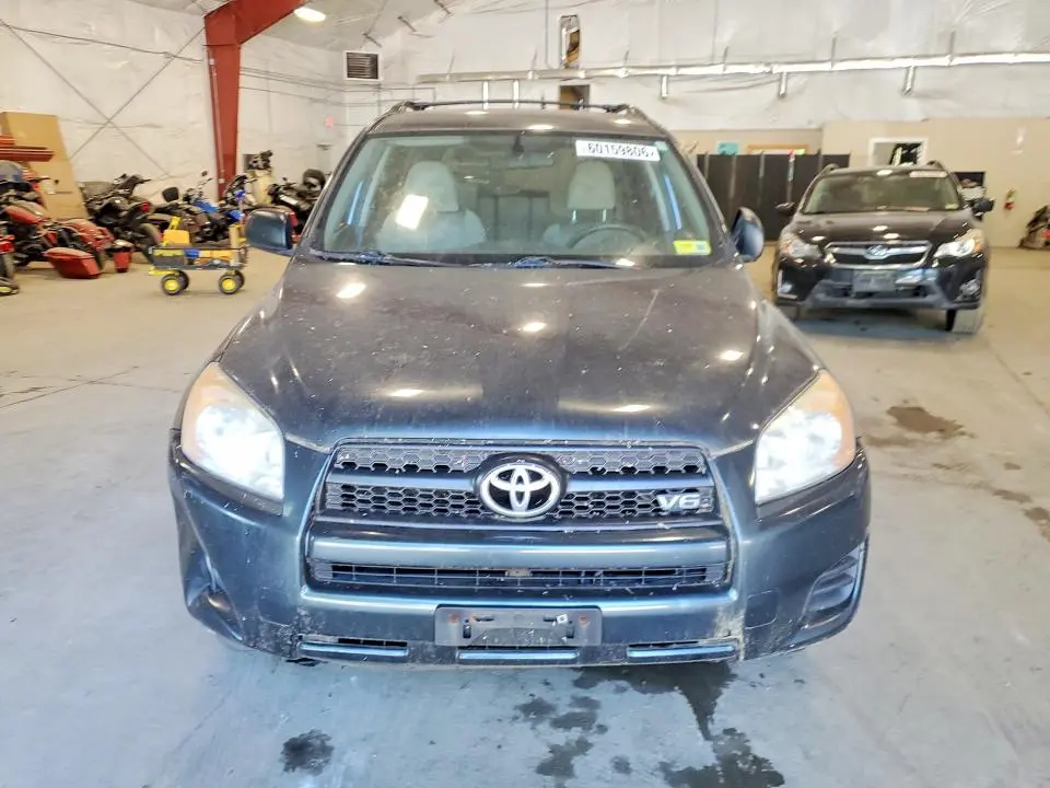 2011 TOYOTA RAV4 BASE  