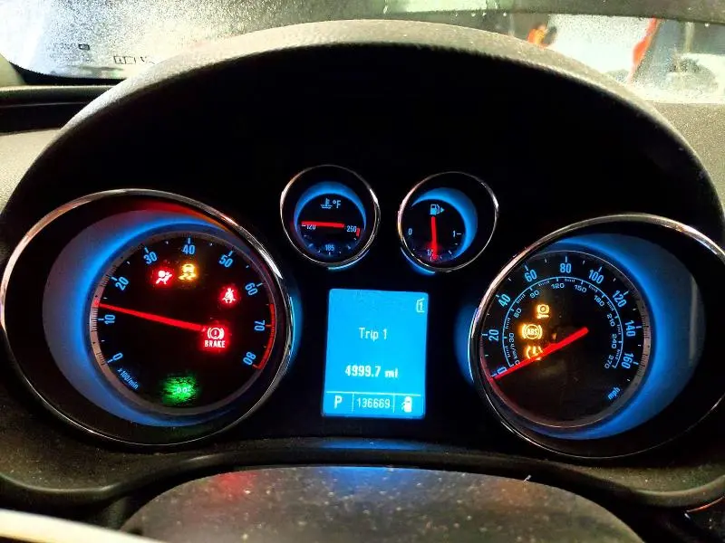 2011 BUICK REGAL CXL  