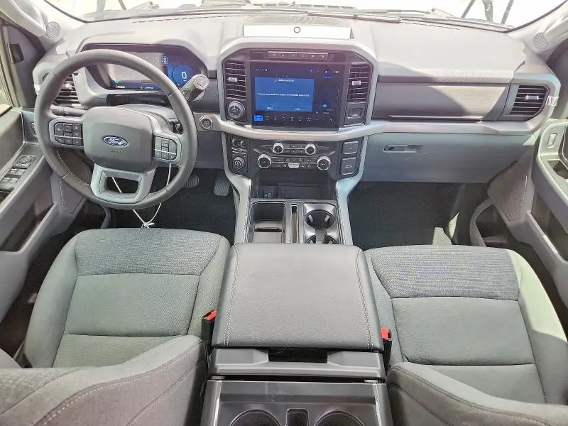 2024 FORD F150 XLT  