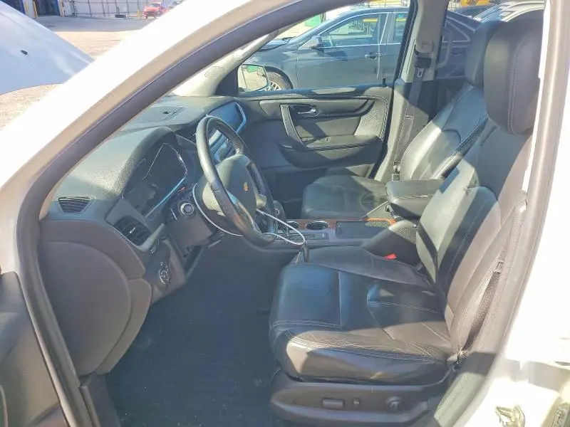 2014 CHEVROLET TRAVERSE LT  