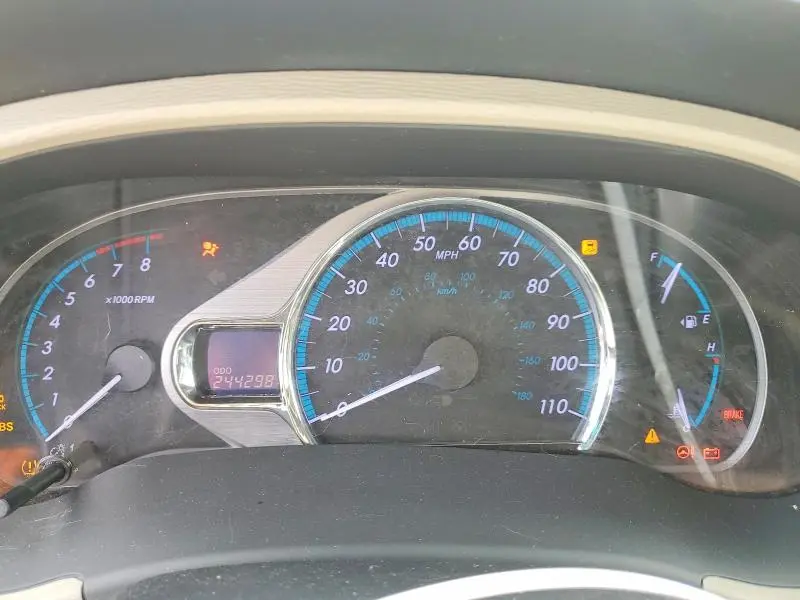 2011 TOYOTA SIENNA XLE 8-PASSENGER  