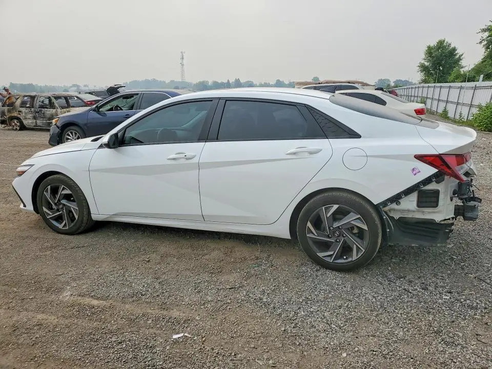 2024 HYUNDAI ELANTRA SEL  
