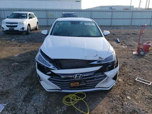 2020 HYUNDAI ELANTRA SE  