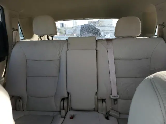2011 KIA SORENTO BASE  