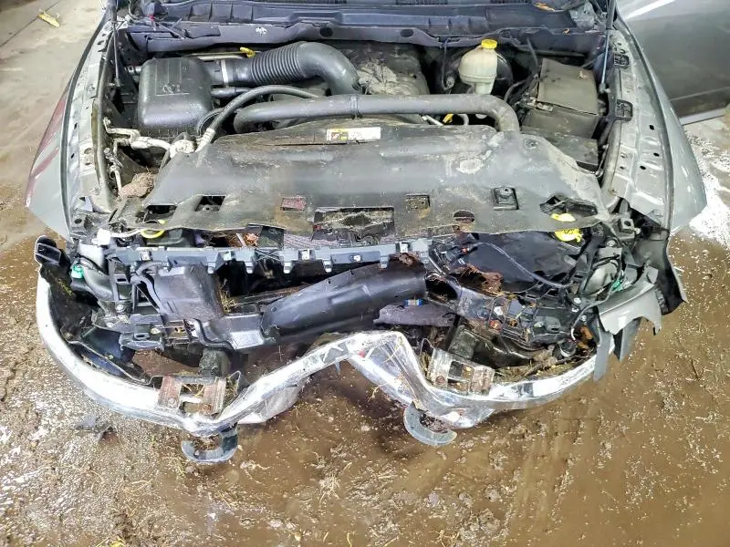 2013 RAM 1500 SLT  