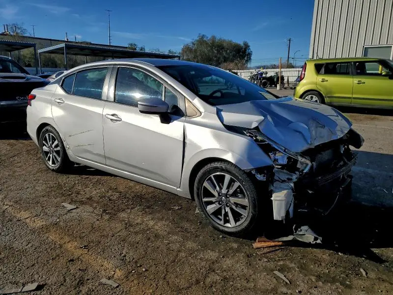 2020 NISSAN VERSA SV  