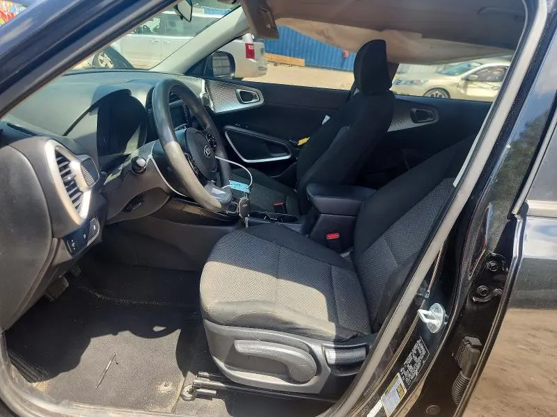2021 KIA SOUL LX  