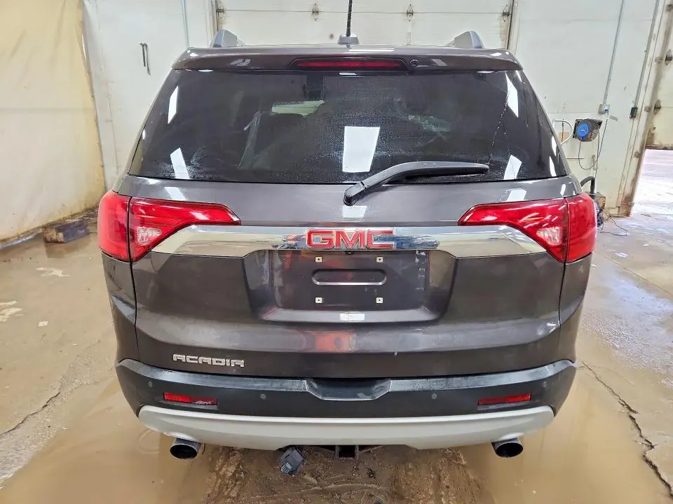 2018 GMC ACADIA SLE  