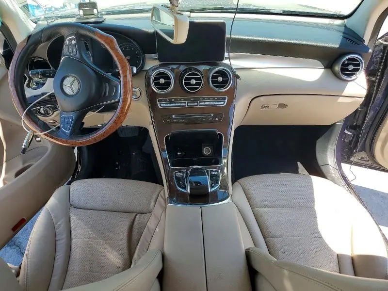 2016 MERCEDES-BENZ GLC 300  