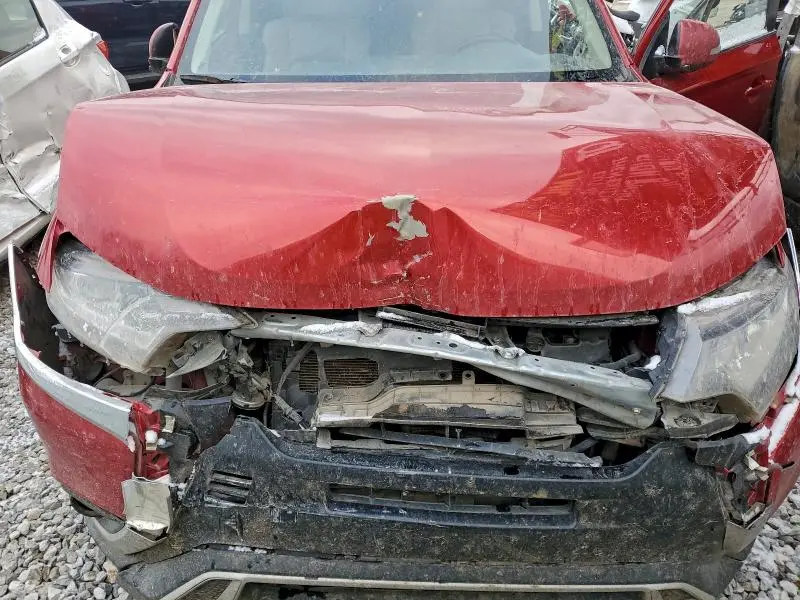 2019 MITSUBISHI OUTLANDER SE  