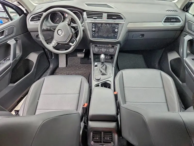2020 VOLKSWAGEN TIGUAN SE  