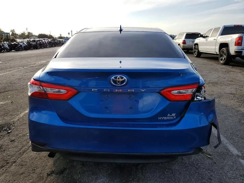 2020 TOYOTA CAMRY LE  