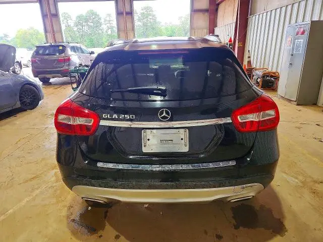 2017 MERCEDES-BENZ GLA 250  