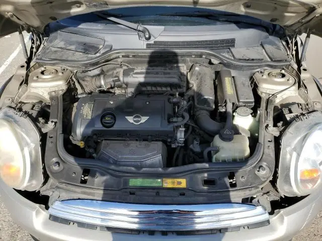 2011 MINI COOPER   
