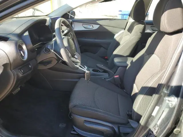 2023 KIA FORTE LX  