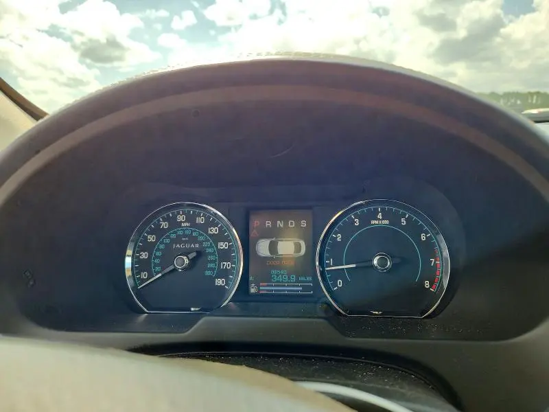 2013 JAGUAR XF   