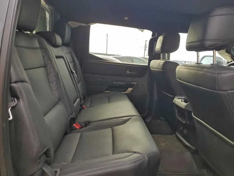 2025 TOYOTA TUNDRA CREWMAX LIMITED  