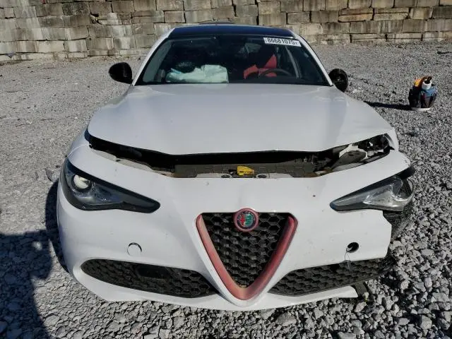 2017 ALFA ROMEO GIULIA Q4  