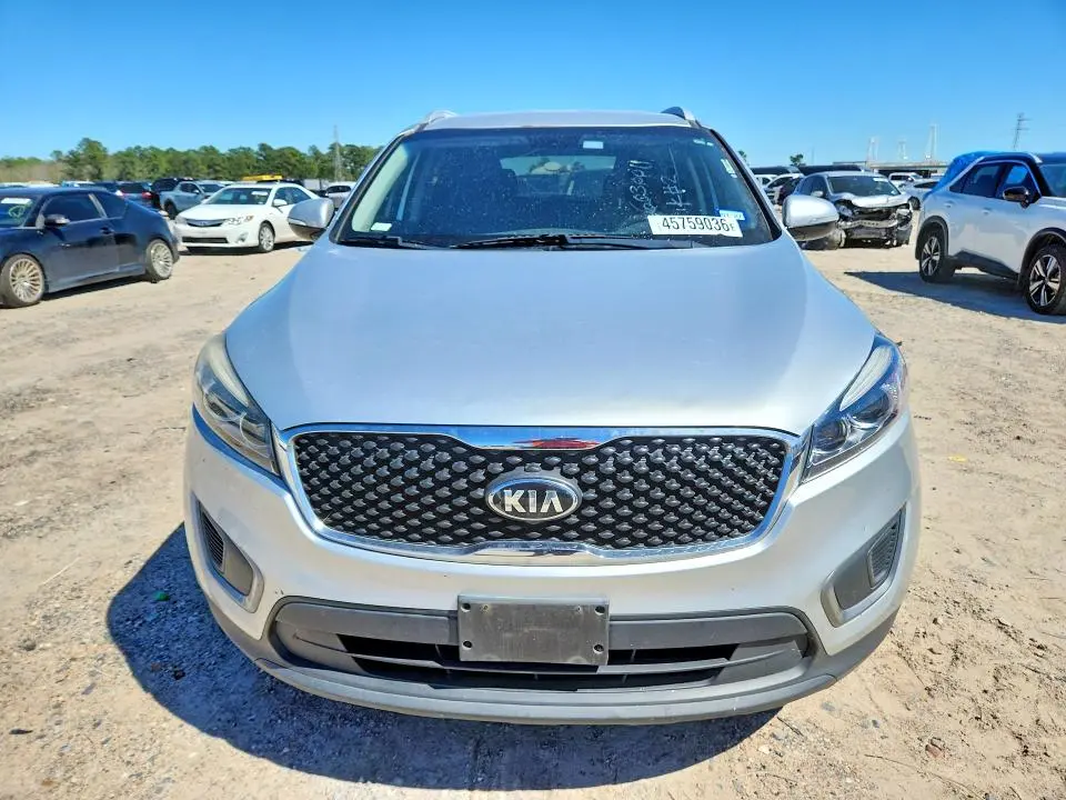 2016 KIA SORENTO LX  