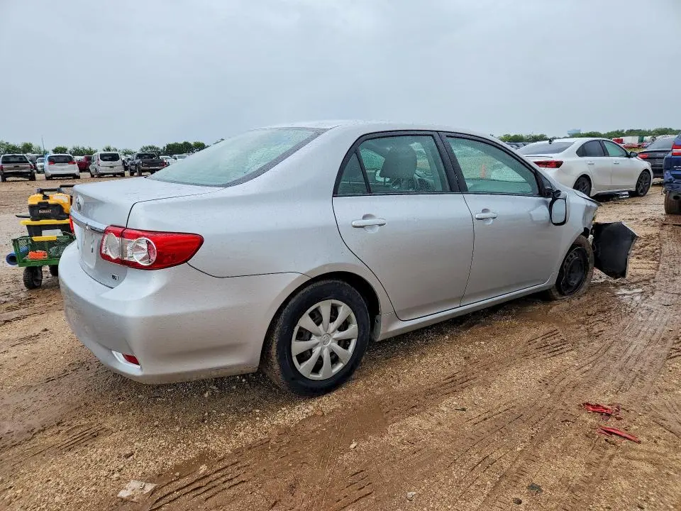 2011 TOYOTA COROLLA LE  