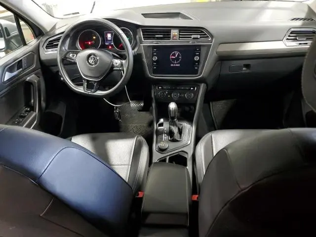 2021 VOLKSWAGEN TIGUAN SE  