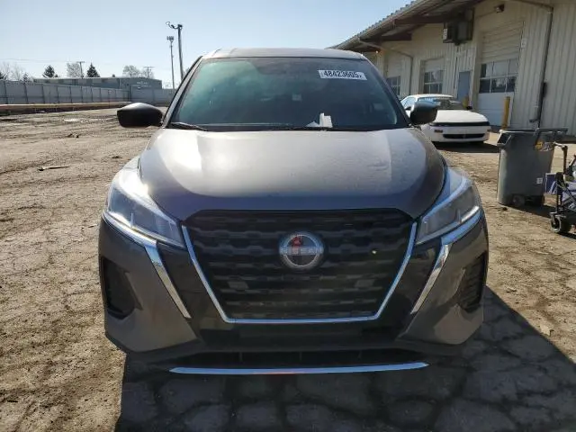 2022 NISSAN KICKS S  