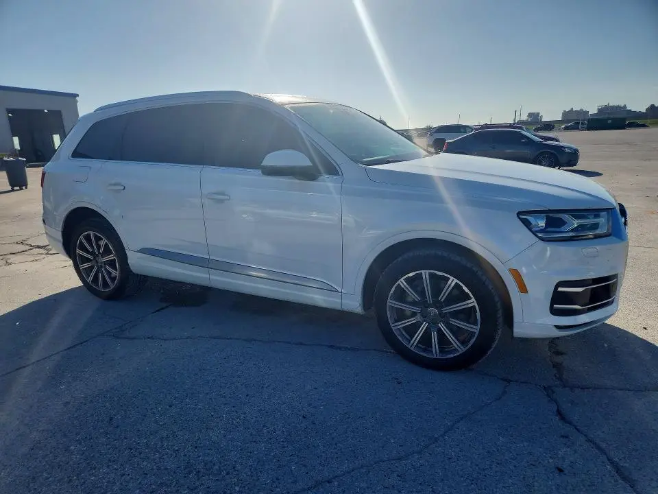 2017 AUDI Q7 PREMIUM PLUS  