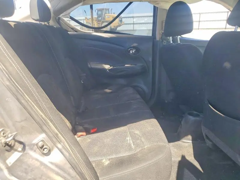 2018 NISSAN VERSA SV  