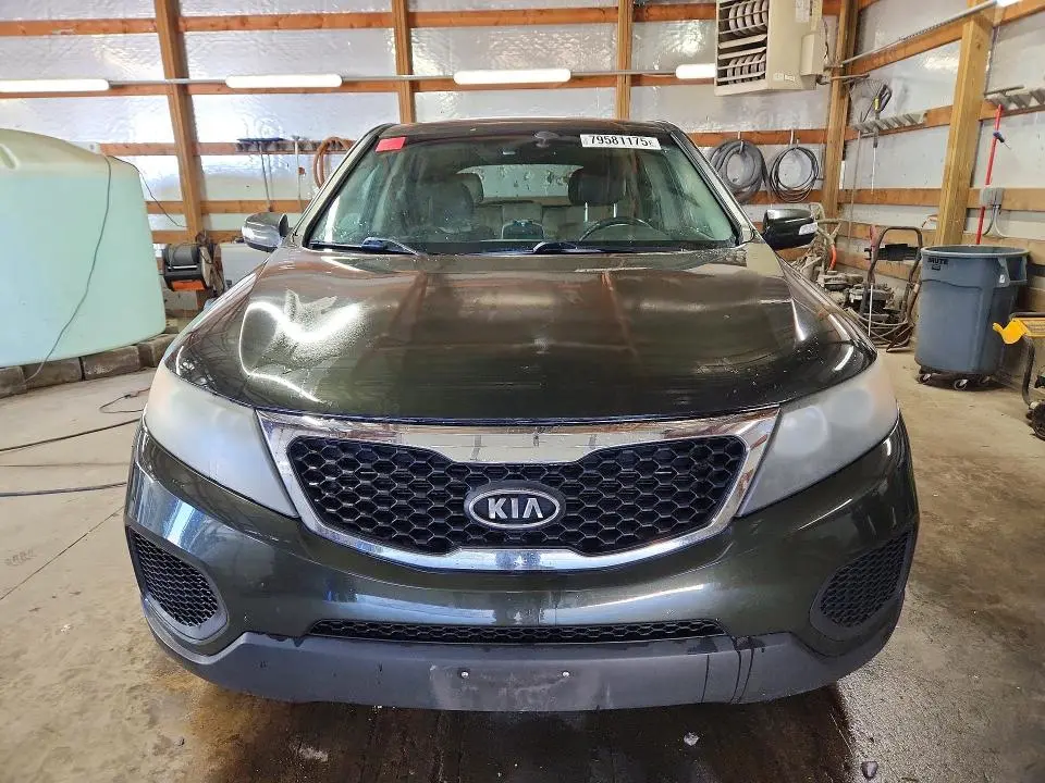2012 KIA SORENTO LX  