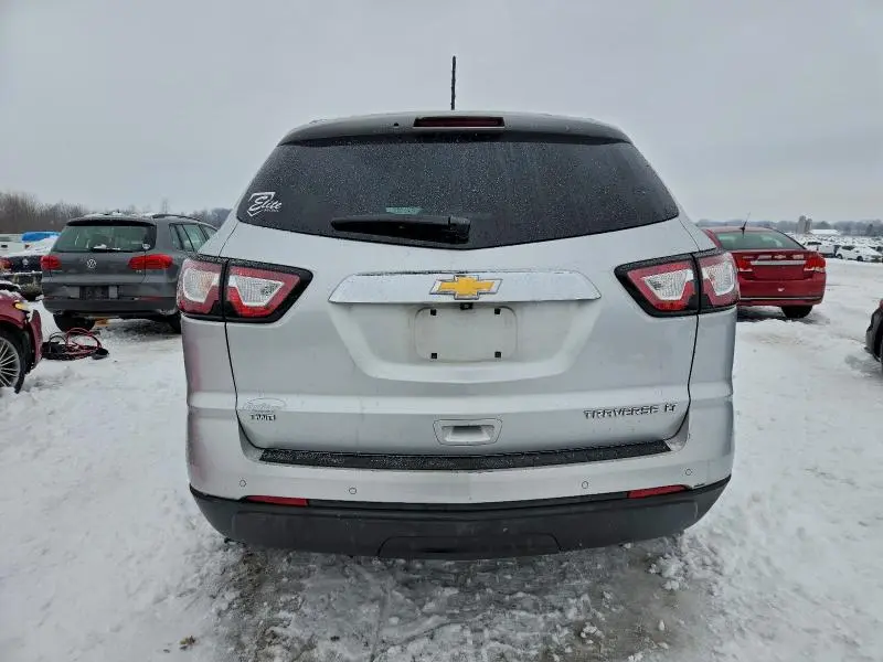 2015 CHEVROLET TRAVERSE LT  