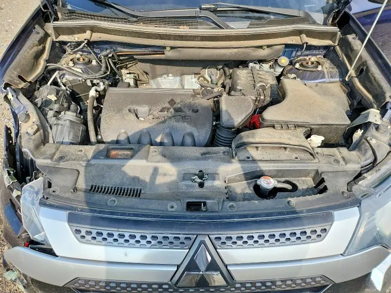 2019 MITSUBISHI OUTLANDER SE  