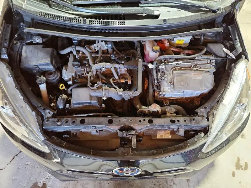 2016 TOYOTA PRIUS C TWO  