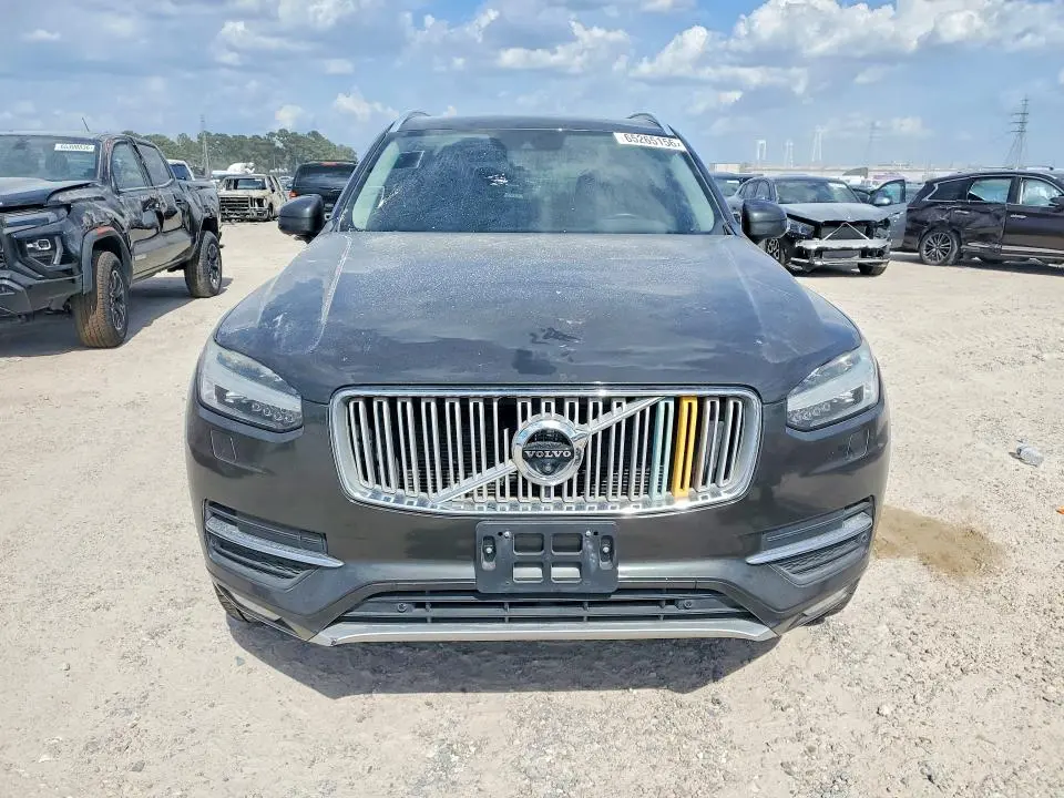 2018 VOLVO XC90 T6  