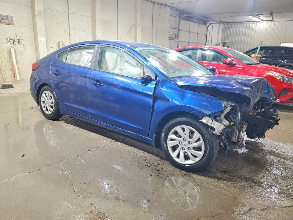 2019 HYUNDAI ELANTRA SE  